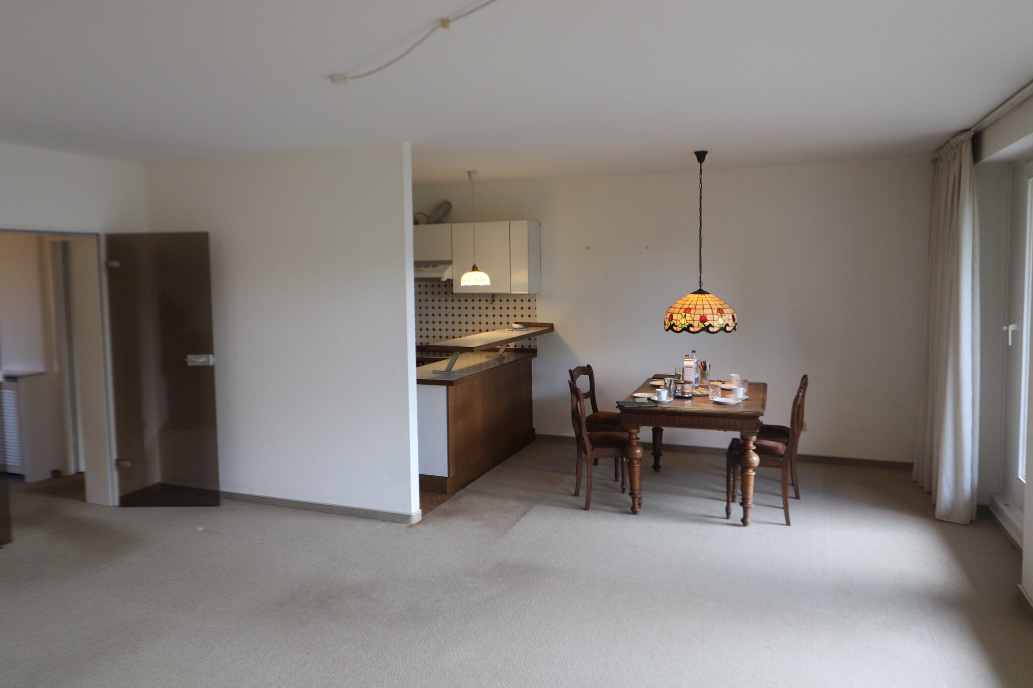 Wohn- und Essbereich mit offener Küche